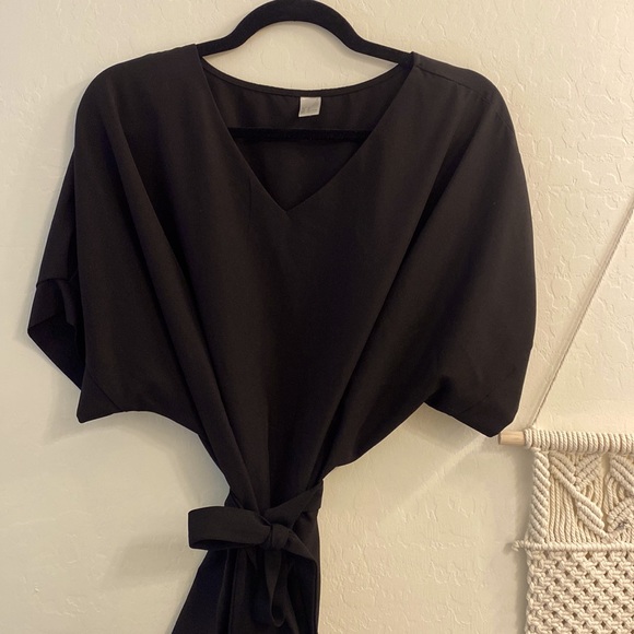 Chic Workwear Blouse - Picture 1 of 2